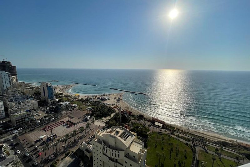 Appartement 220 m² face à la mer, terrasse de 70 m², vue 2