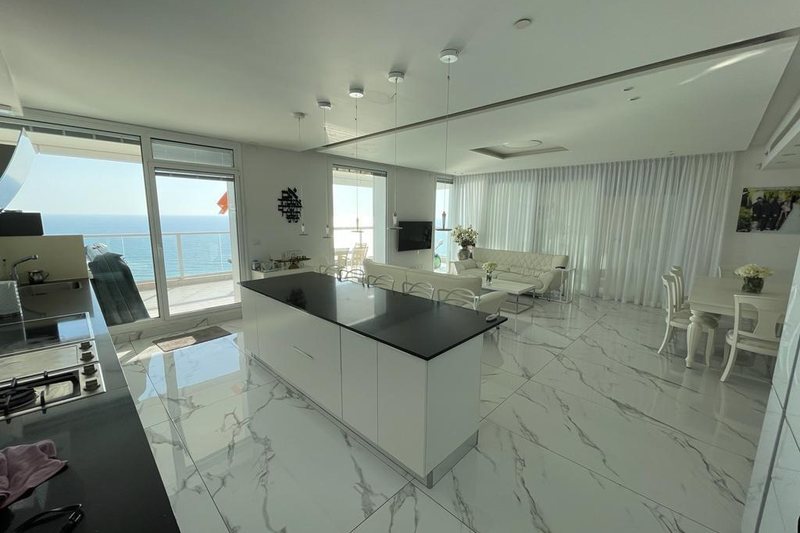 Appartement 220 m² face à la mer, terrasse de 70 m², vue 5