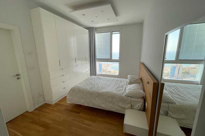 Appartement 220 m² face à la mer, terrasse de 70 m², vue 14