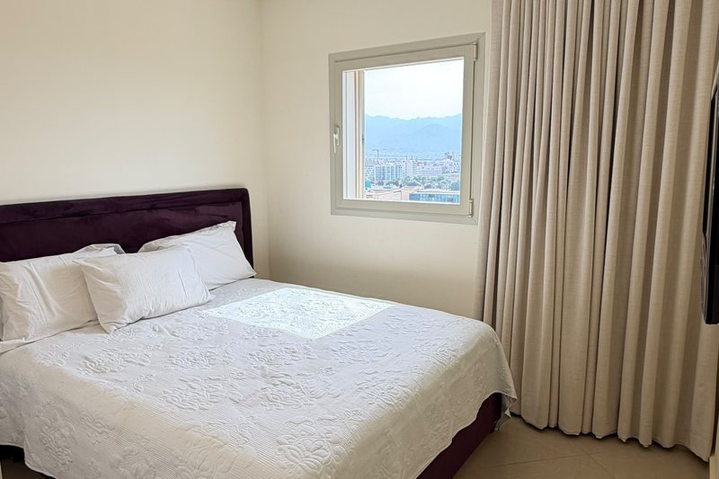 Appartement 4 pièces 120 m², deux terrasses vue mer, vue 9