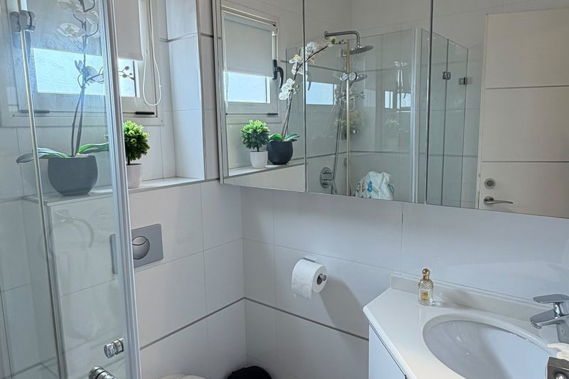 Appartement 4 pièces 120 m², deux terrasses vue mer, vue 14