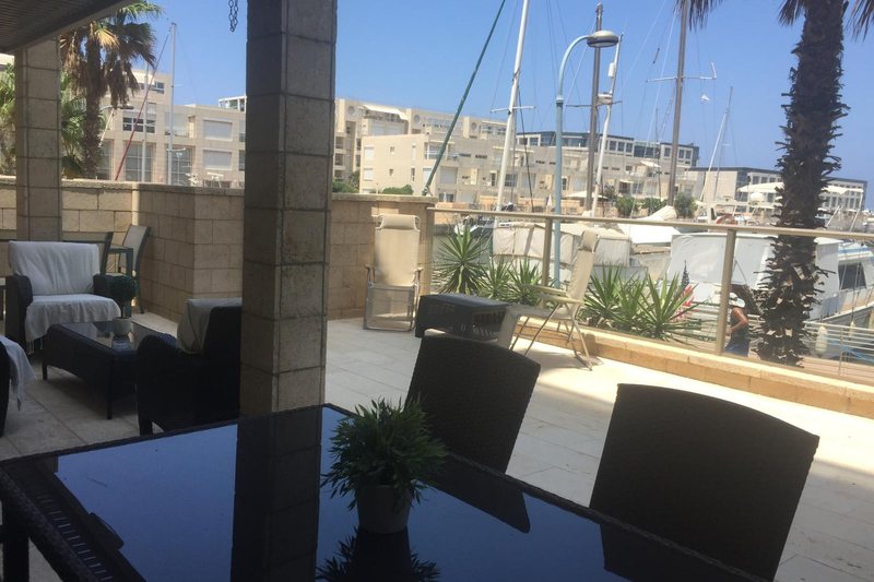 Trois pièces avec terrasse-jardin sur la marina d’Herzliya, vue 5