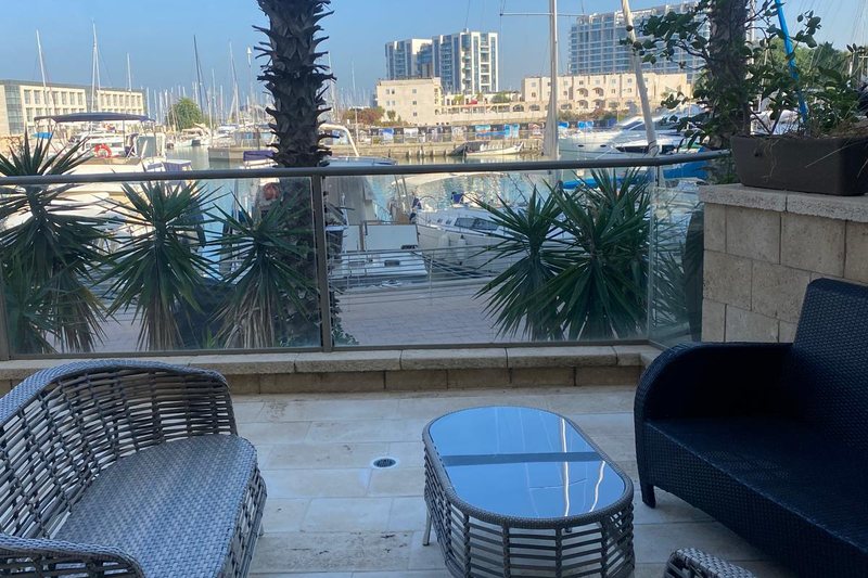Trois pièces avec terrasse-jardin sur la marina d’Herzliya, vue 6
