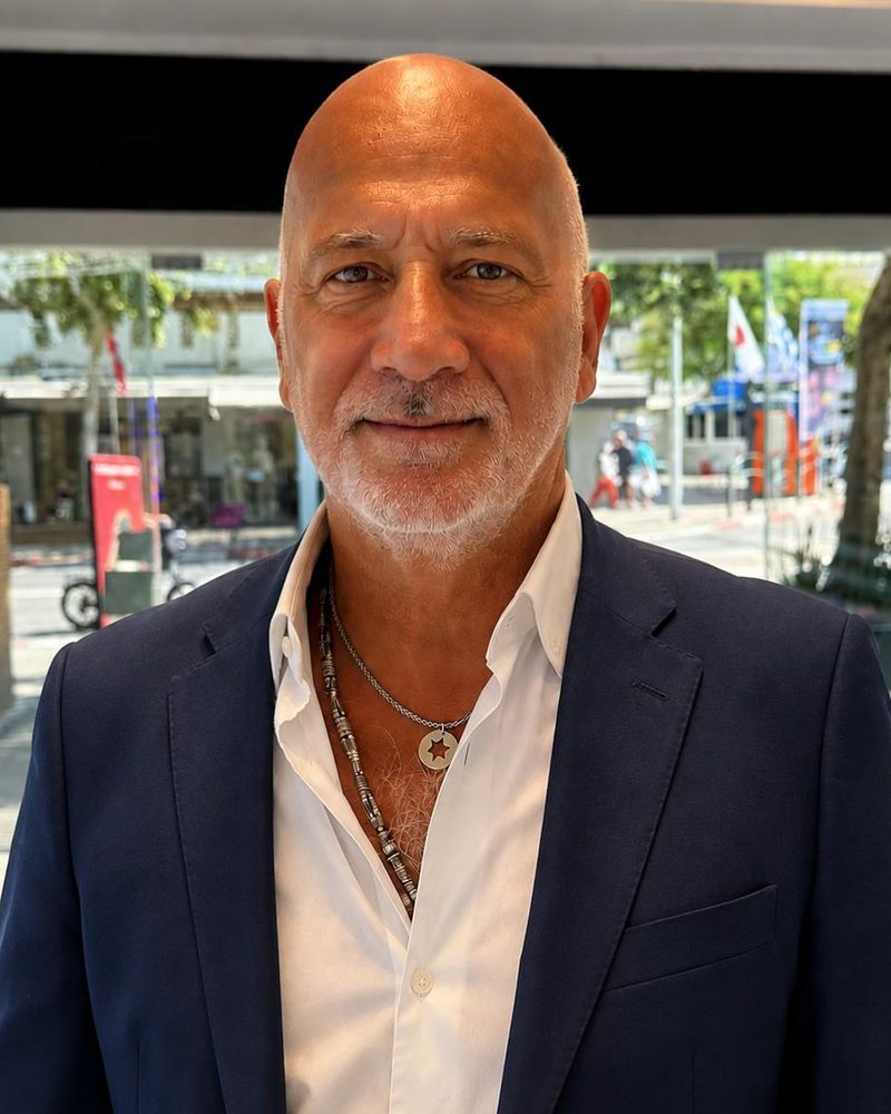 Éric Chouraki, Cofondateur